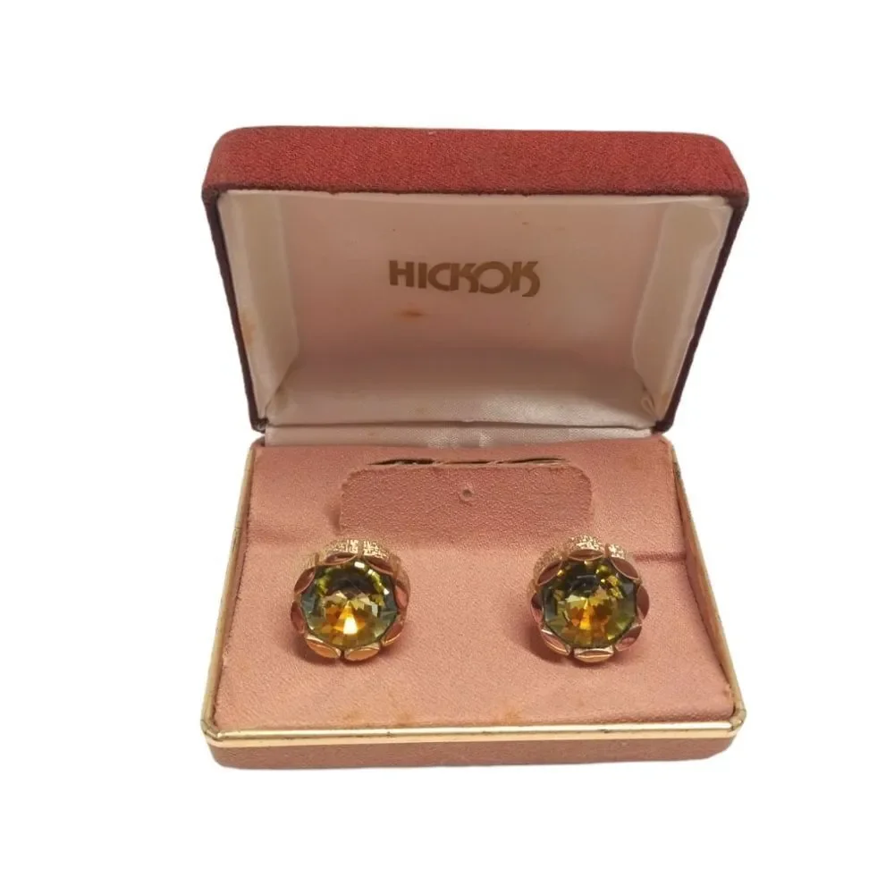 {Hickok} 1960s Mens Vintage Retro Gold Tone Floral Green Gemstone Cuff Links